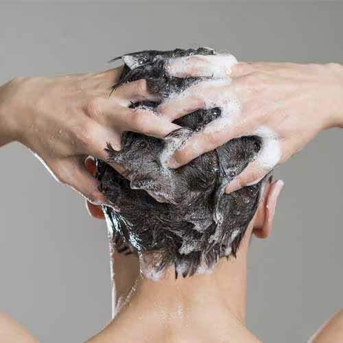 Les meilleures routines pour cheveux secs et abîmés - Blog Rose Marie Milano Maroc